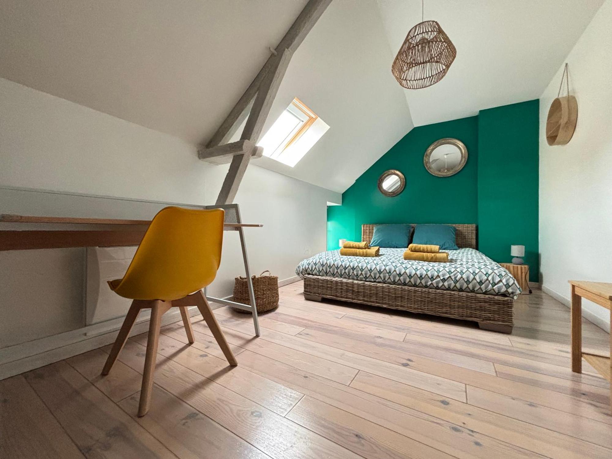 Maison avec jardin, près plages du débarquement, table ping pong, à 800 m d' Omaha beach adaptée jeunes enfants Vierville-sur-Mer Esterno foto