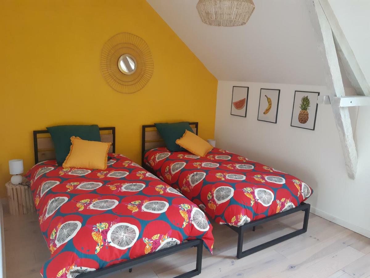 Maison avec jardin, près plages du débarquement, table ping pong, à 800 m d' Omaha beach adaptée jeunes enfants Vierville-sur-Mer Esterno foto
